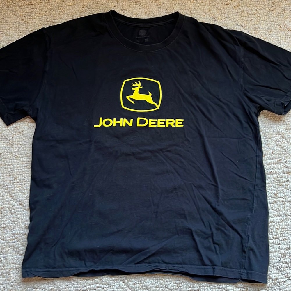 John Deere black t-shirt, size xl